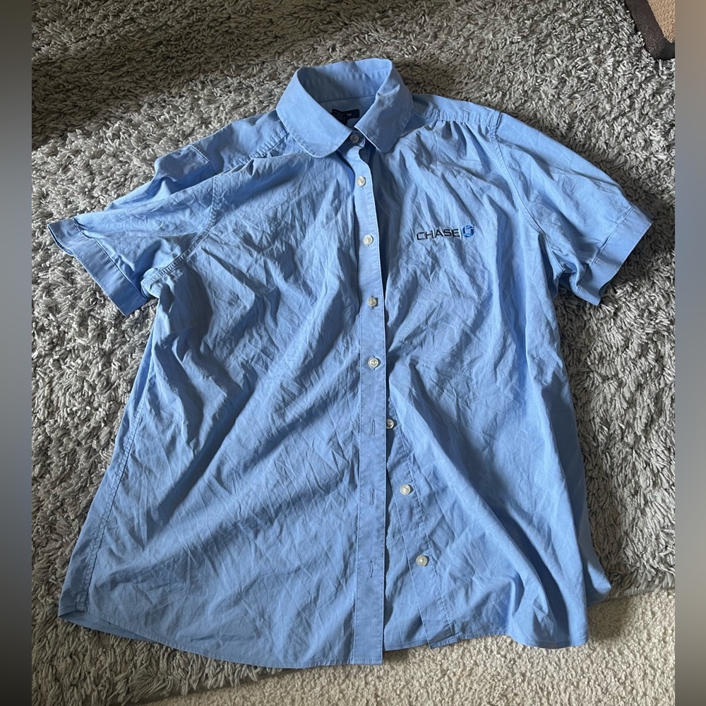 Lands’ End chase bank uniform top